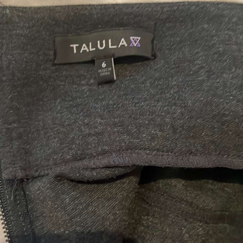 Aritzia dark heather grey skirt